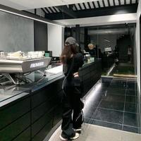 自带层次感，假两件屁帘工装裤，纯欲辣妹风，遮胯显瘦