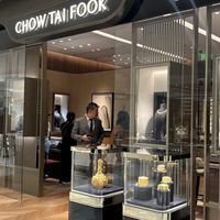 周大福瘦身关店期买金攻略：折扣力度与售后保障全解析
