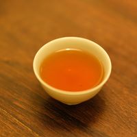 降温后人人都在焖茶：这两种茶越焖越稠滑，那两种一进保温杯就废了