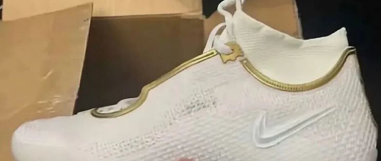 气垫砍了一代又装回来，Nike LeBron 24 想明白了什么