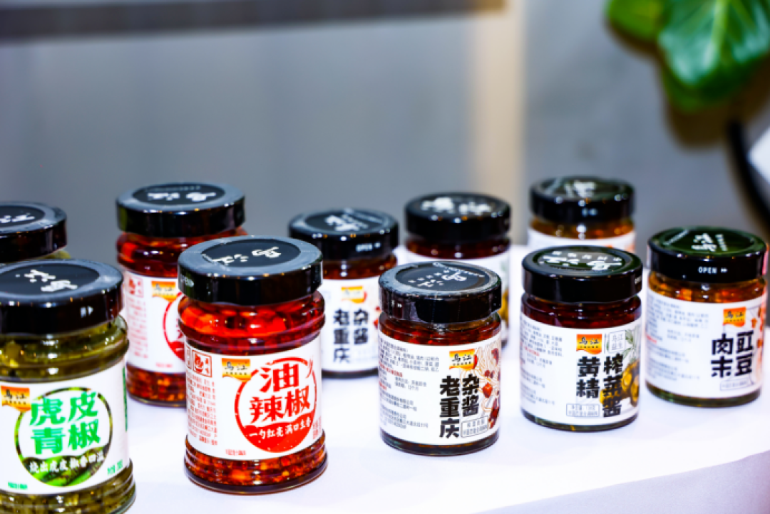 大米先生、如意馄饨的后厨里,藏着榨菜大王的新生意