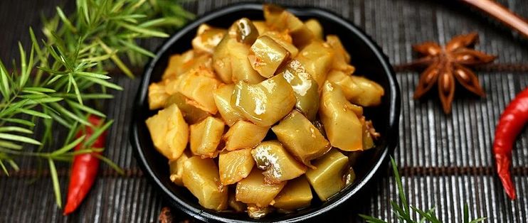 大米先生、如意馄饨的后厨里，藏着榨菜大王的新生意