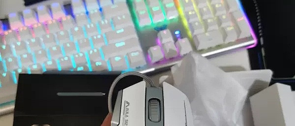 狼蛛无线鼠标办公游戏实测