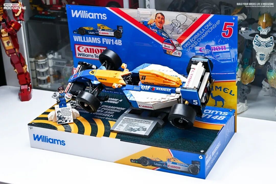 乐高的F1赛车就这么摆着确实很不错!