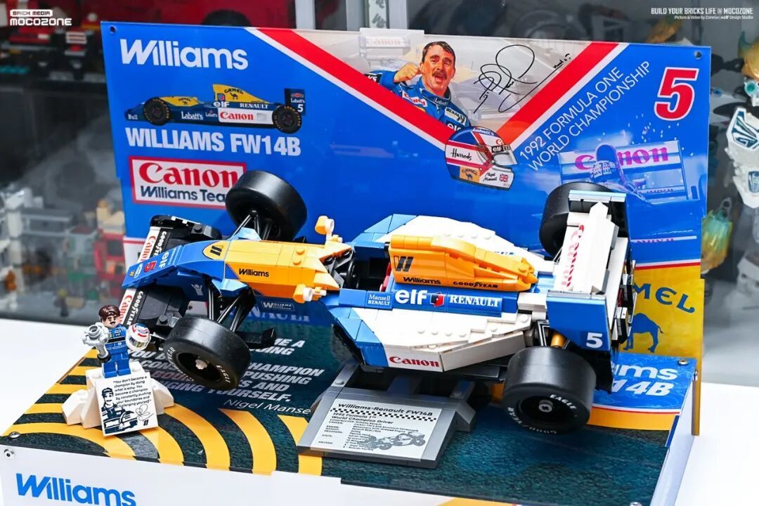 乐高的F1赛车就这么摆着确实很不错!
