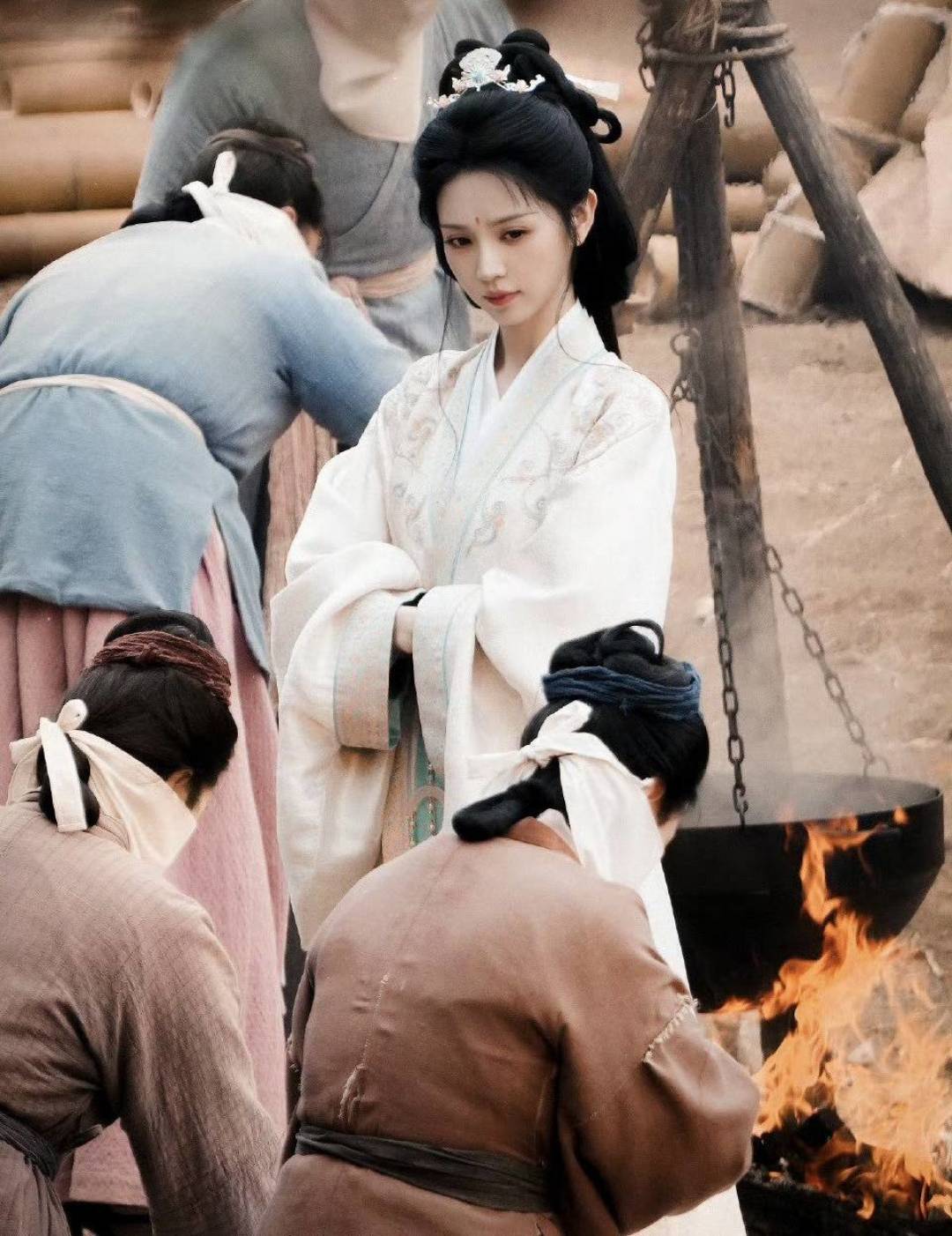 同一个魏娆，为什么在短视频里封神，在长剧里挨骂
