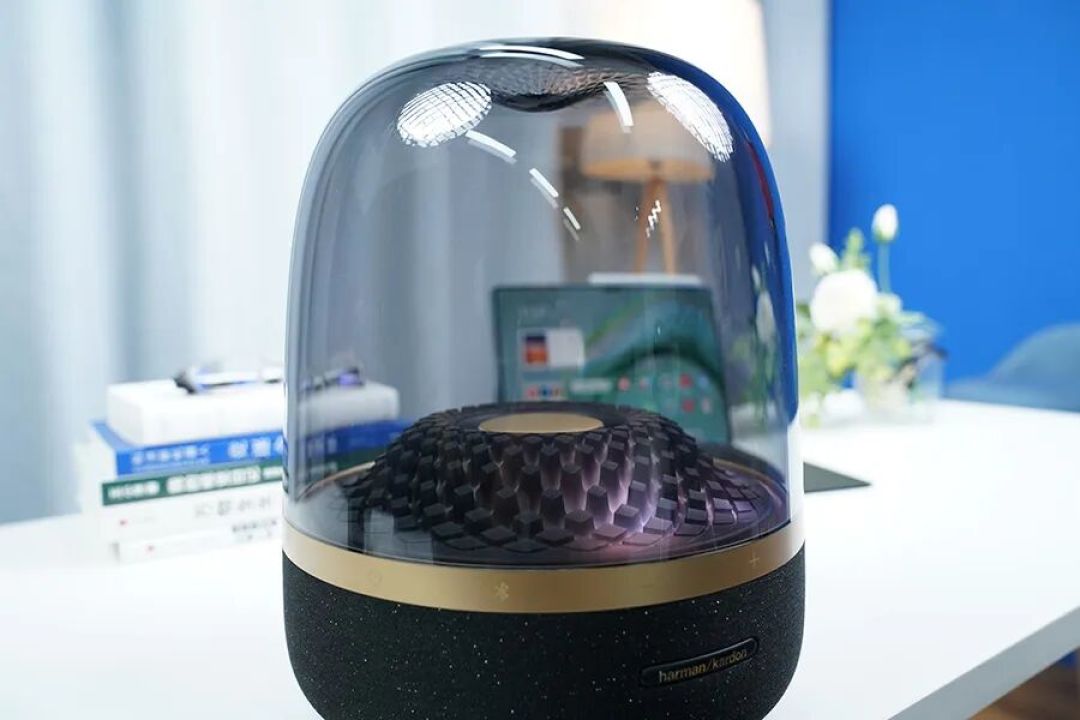 黑金只比普通贵几十块？琉璃5典藏版的价差滑回了地板，这个溢价终于能算清了