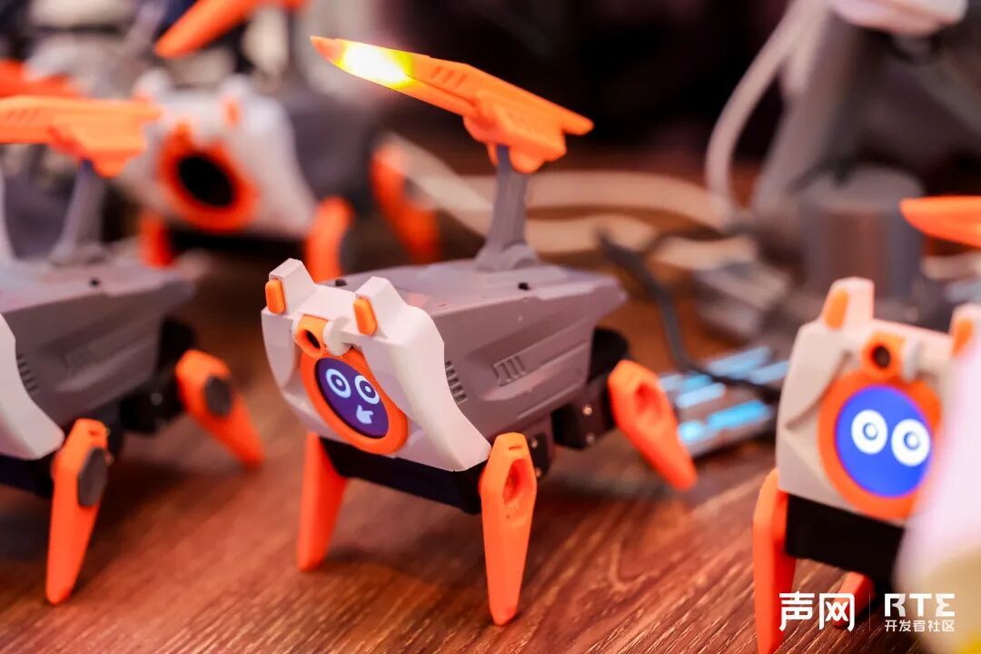 个人智能体重新定义硬件,竞争已经从基模转向上下文