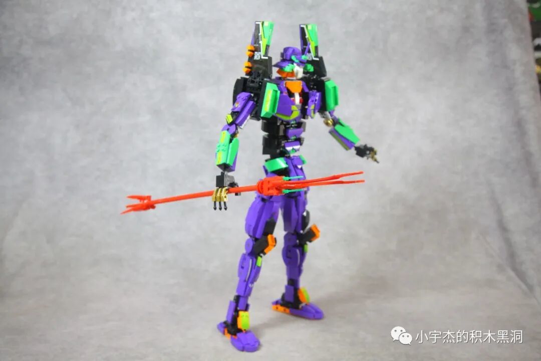 【小雨姐评测】K盒子 V5013 B级机甲 EVA初音战士DJ-Rambo Man-01