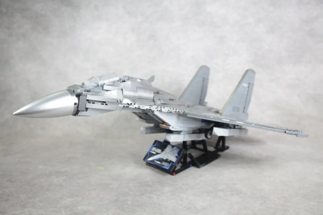 【小雨姐评测】奇妙积木23036 歼-16D电子攻击机 1:29J-16D Electronic Attack Aircraft