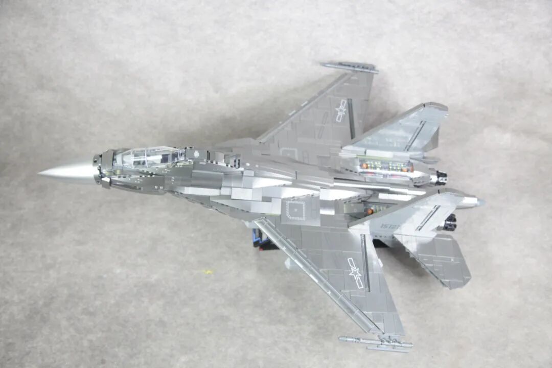 【小雨姐评测】奇妙积木23036 歼-16D电子攻击机 1:29J-16D Electronic Attack Aircraft