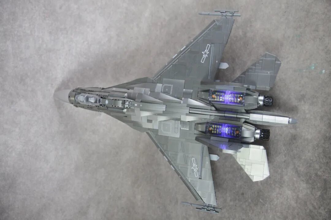 【小雨姐评测】奇妙积木23036 歼-16D电子攻击机 1:29J-16D Electronic Attack Aircraft