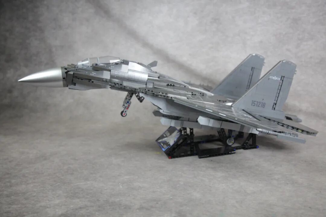 【小雨姐评测】奇妙积木23036 歼-16D电子攻击机 1:29J-16D Electronic Attack Aircraft