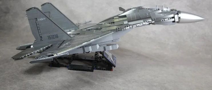 【小雨姐评测】奇妙积木23036 歼-16D电子攻击机 1:29J-16D Electronic Attack Aircraft