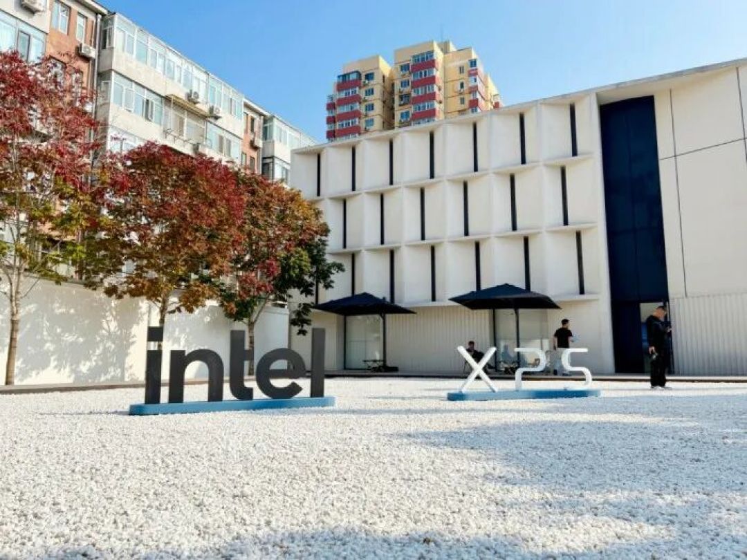 戴尔XPS 13的奇妙瞬间:高端轻薄旗舰如何重塑产品体验与价值竞争