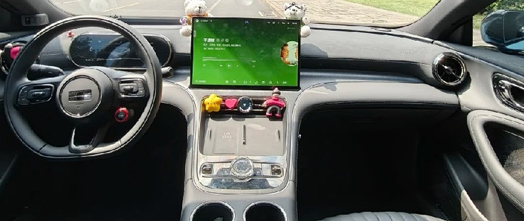 试驾吉利银河 TT：16.99 万带 800V + 激光雷达，优缺点都挺直白