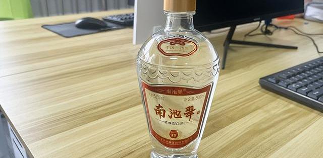 同款酒小瓶贵一倍？双11买酒先算毫升单价