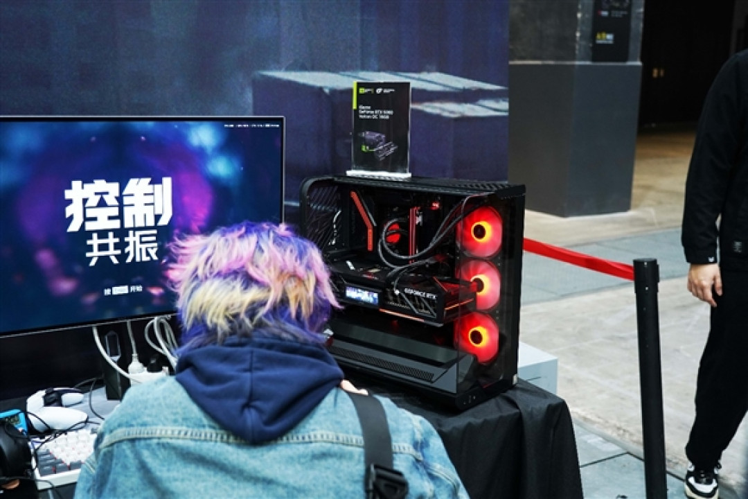 《控制:共振》主创空降核聚变!七彩虹iGame RTX 5080展示全能硬实力