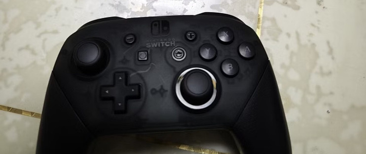 Switch Pro手柄握持与体感评测