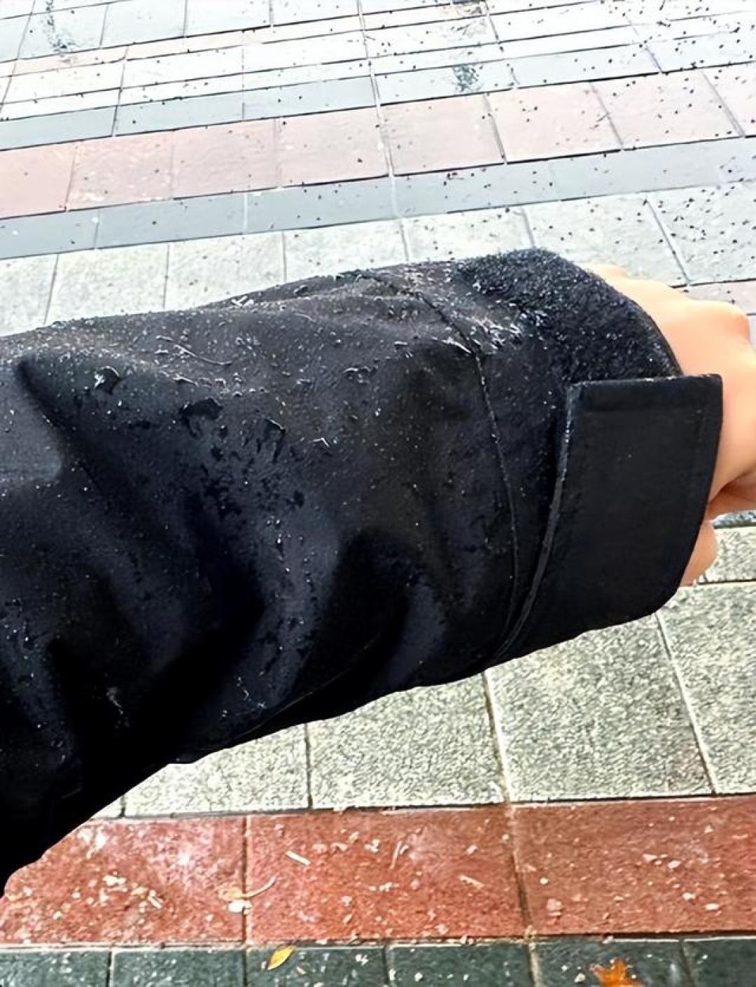 冲锋衣吊牌上透湿 30000，为什么爬山还是一身汗