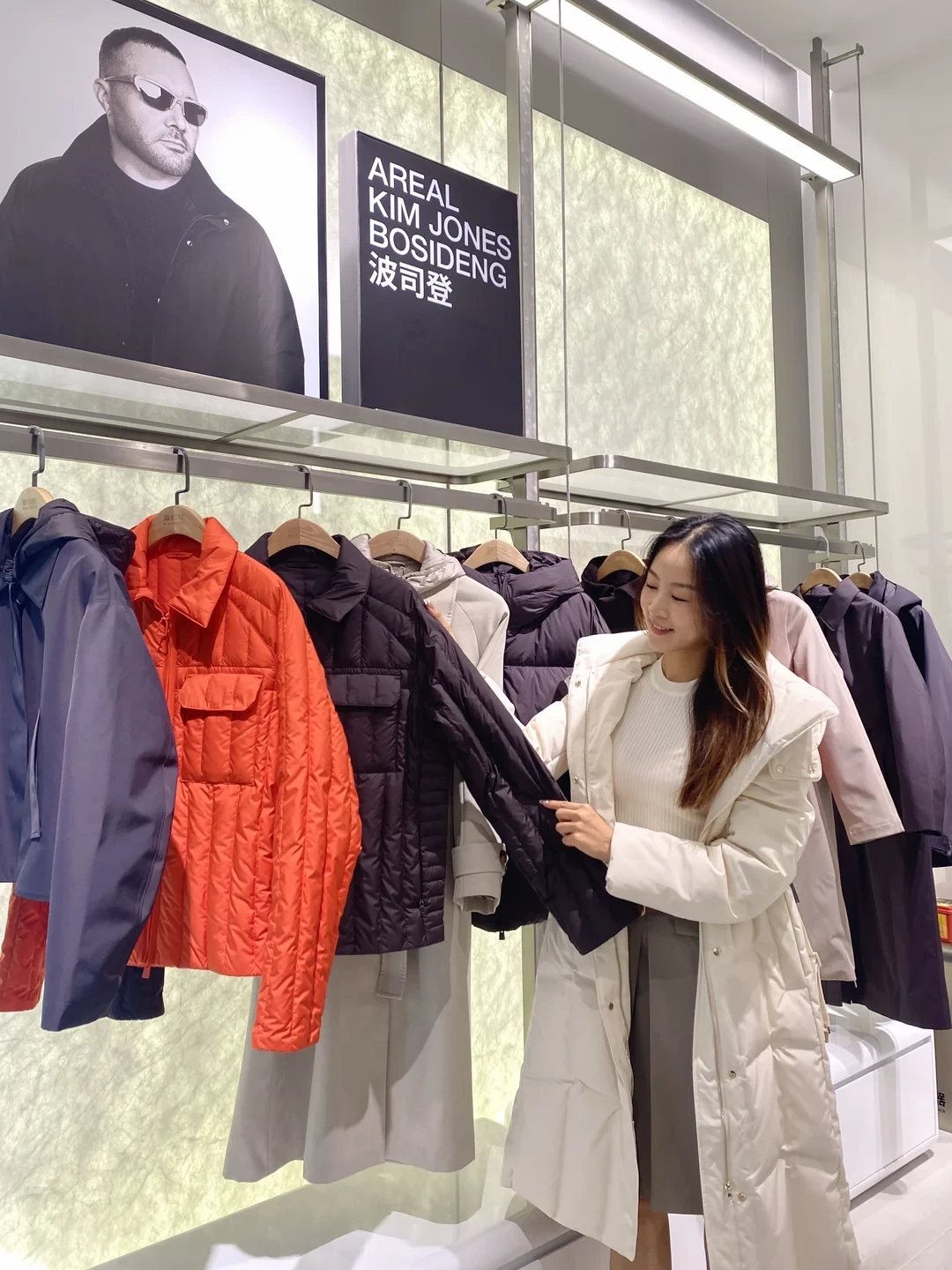 2299 羽绒服只充 86 克:今冬按预算挑,5 个价位档一次盘明白