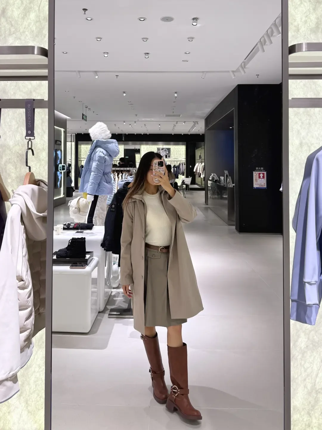 2299 羽绒服只充 86 克:今冬按预算挑,5 个价位档一次盘明白