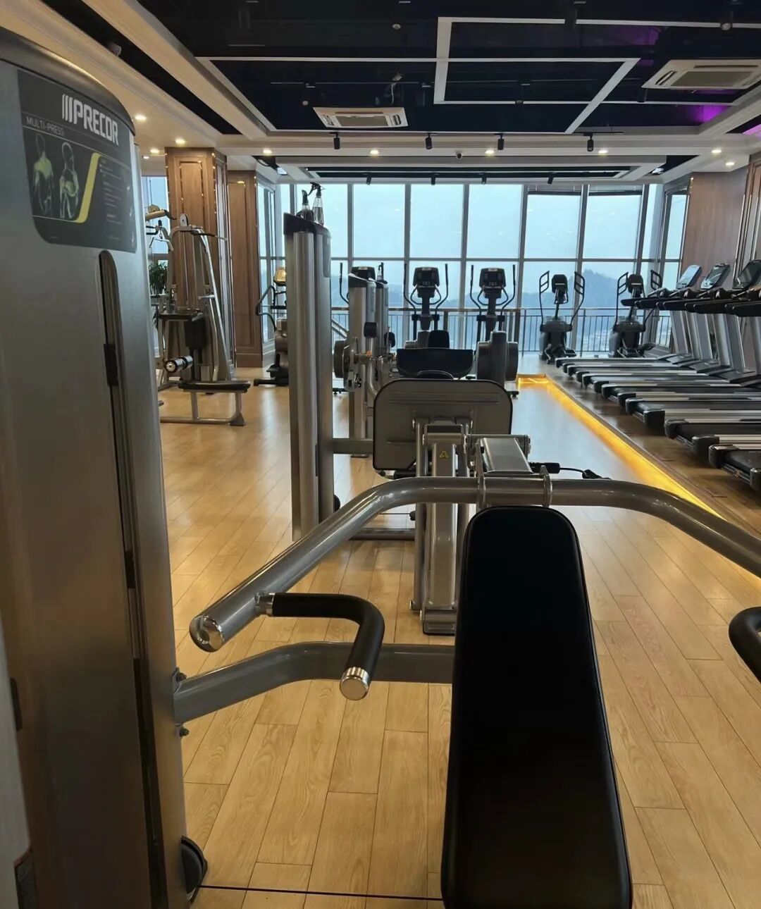 38岁查出尿酸480，照样撸铁：乳酸和尿酸在抢同一个出口