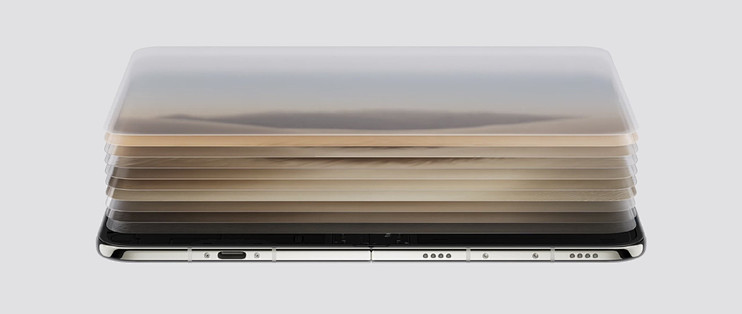 iPhone Duo 内屏别撕也别贴膜：那层「纳米纹理」本身是张能换的膜，撕了要 398