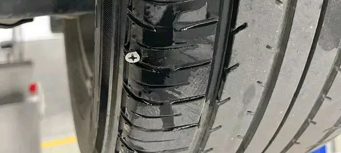 降温早晨胎压报警亮了，是扎钉子了吗？