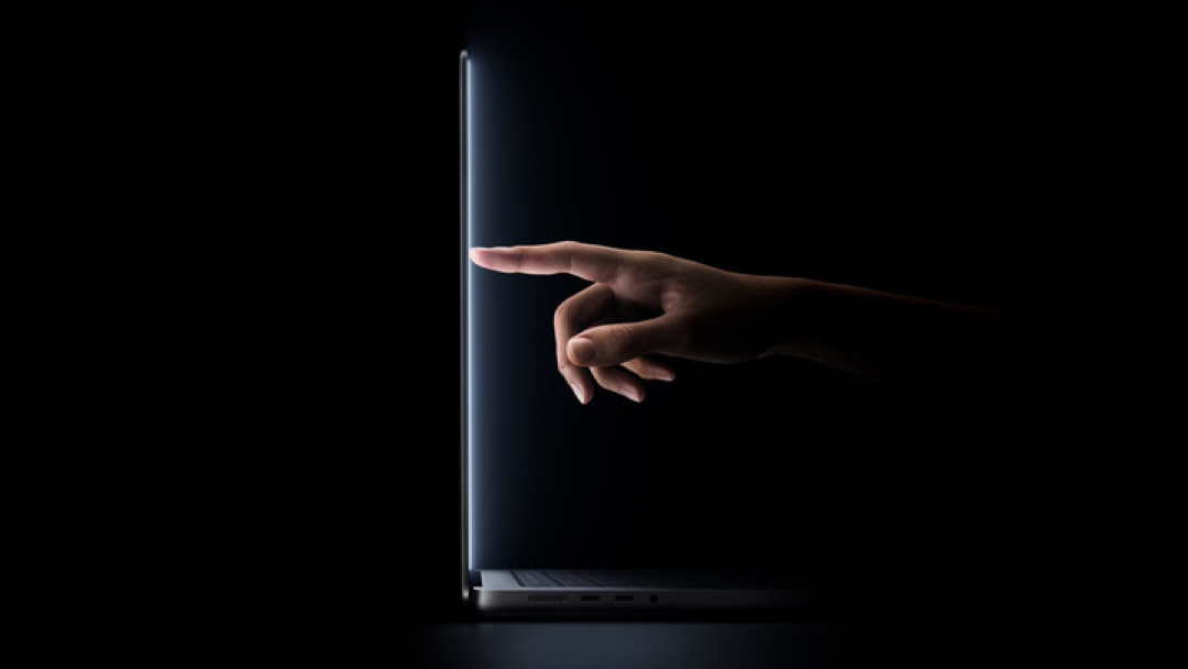 顶配 11.26 万!触屏 MacBook Pro 终于来了,乔布斯可能有话说