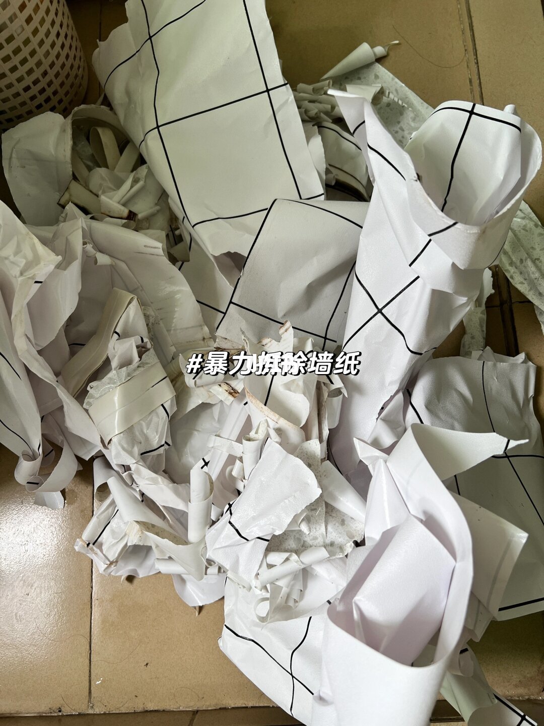 租房改造先别急着下单:贴上去几十块,撕下来可能保不住押金