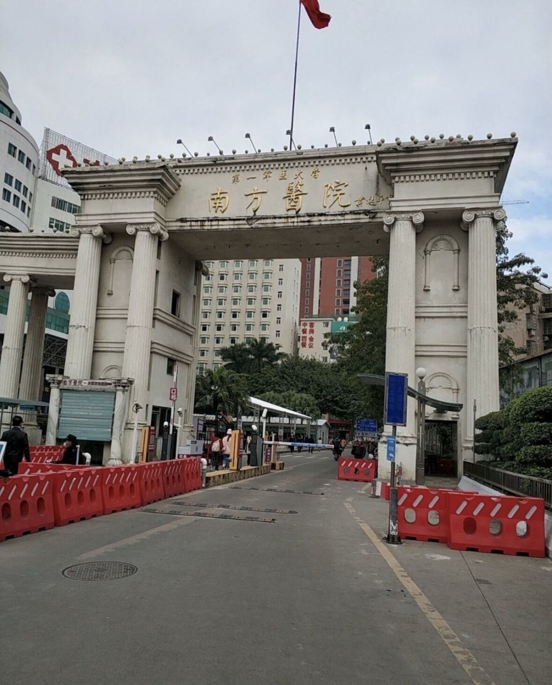 《令人心动的offer8》医学季停更之夜:开播7天断档,四条争议发言哪条实锤、哪条还在核查
