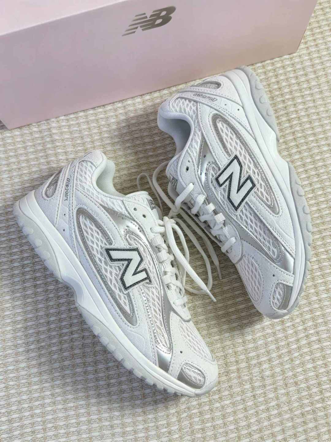 同一个 N,238 块和八千块:双11 买 New Balance 前,先分清鞋和标
