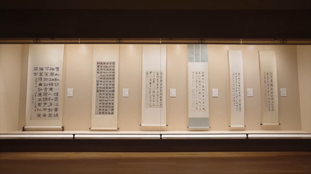 博物馆里最贵的一件展品,可能是一块你看不见的玻璃