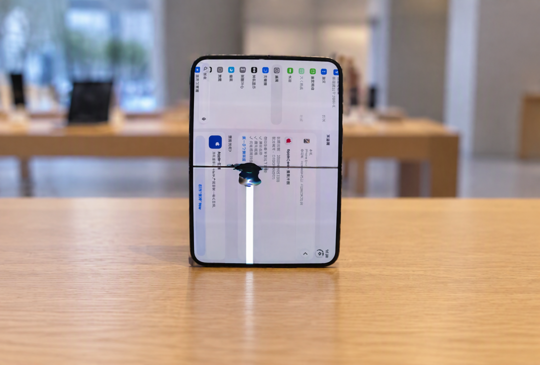 发售两天就破发,屏幕还开裂:iPhone Duo现在能买吗