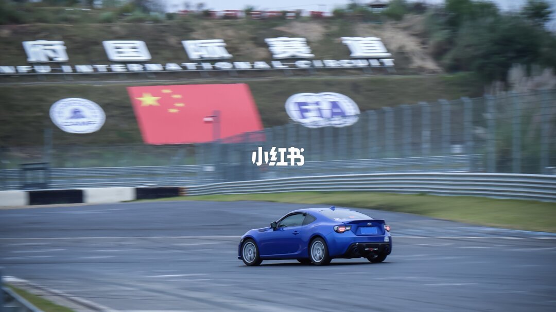 在纽北坏掉的“厨房TT”,正自己开回纽北:把买入、整备、赛道、改装四笔账一次算完
