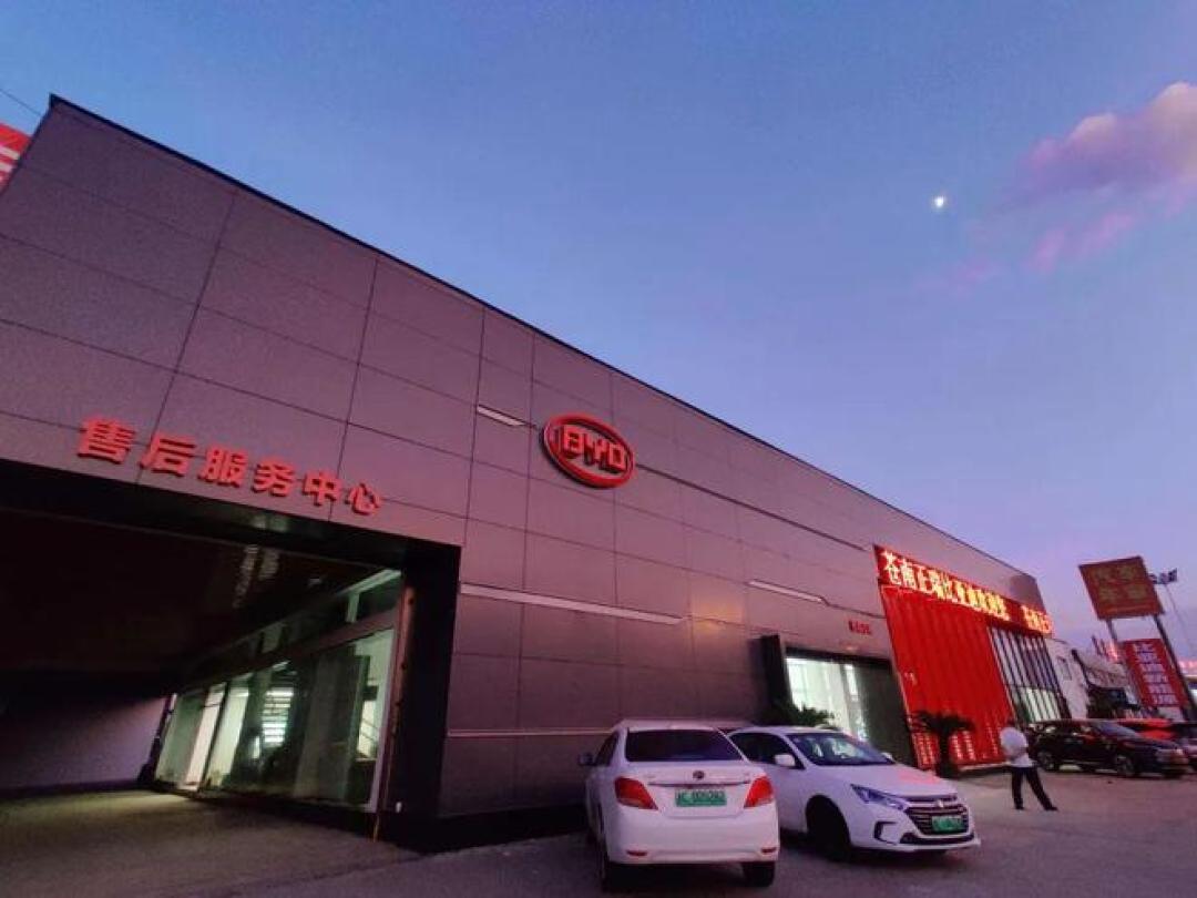 还在想买油车的,先看看门口那家4S店