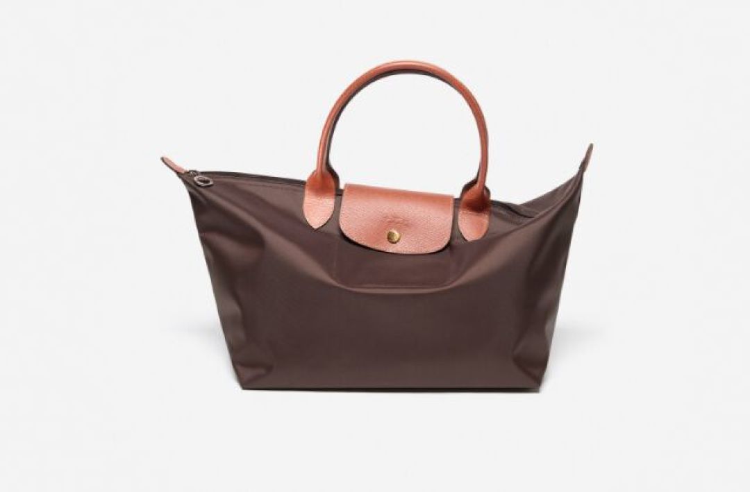 5.8万赞的“人一生四个包就够了”,评论区却在数痛包:双11买百搭包,先看你缺哪一档