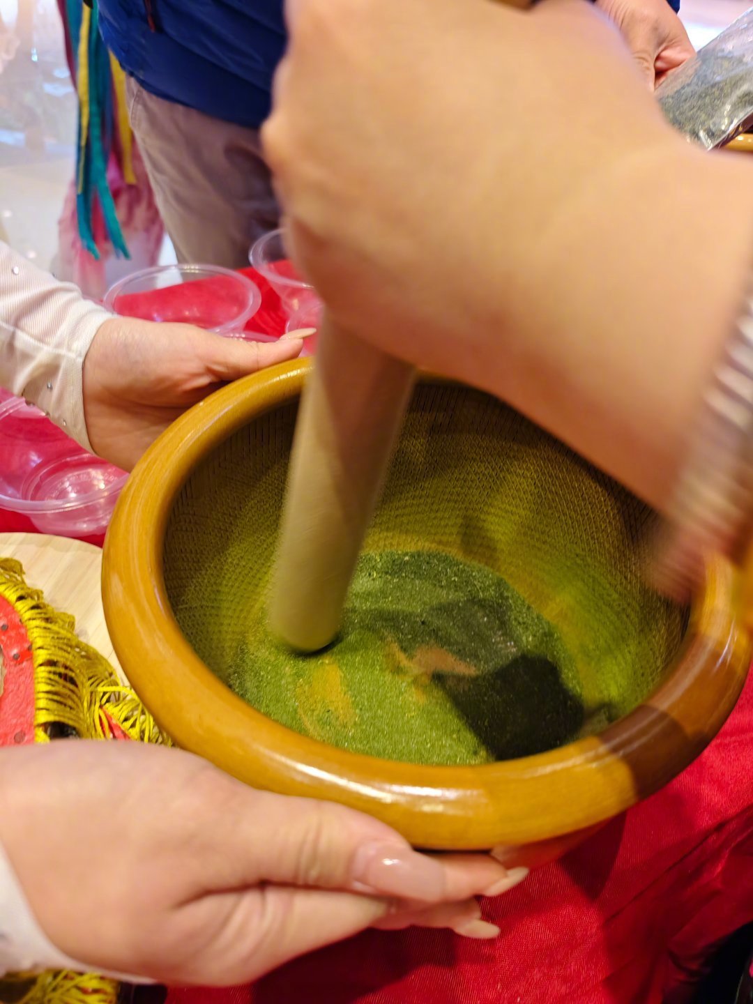 擂茶火了，先别急着买钵：它不是抹茶，破壁机替不了，喝完可能睡不着