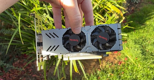 显存干到8G性能却没涨！魔改GTX 750 Ti实测：《赛博朋克2077》勉强30帧
