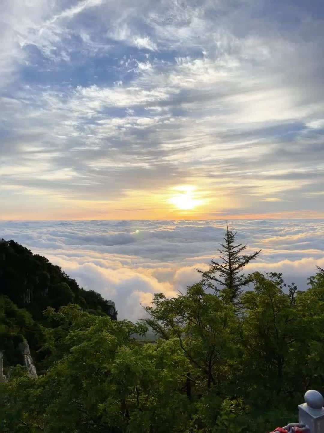 泰山专治嘴硬，冷空气更治嘴硬：这周末夜爬追日出，先搞懂这几个温差