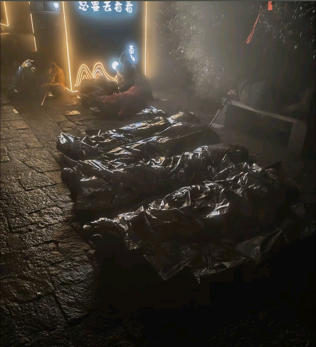 泰山专治嘴硬，冷空气更治嘴硬：这周末夜爬追日出，先搞懂这几个温差