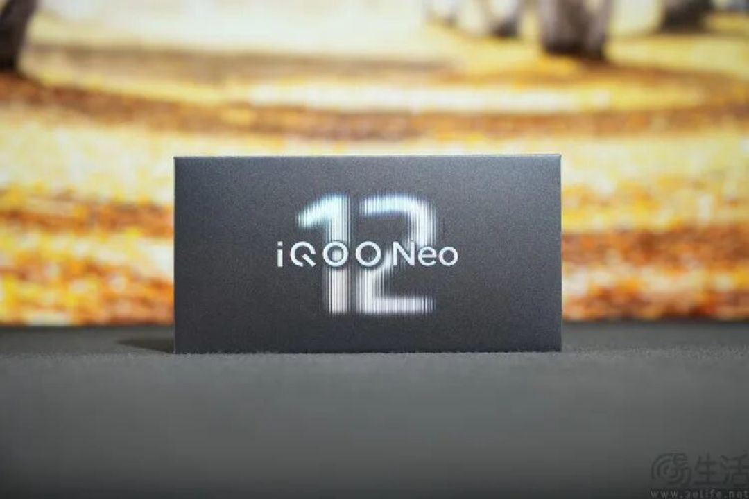 iQOO Neo12首测：风扇+大电池，重塑系列定位