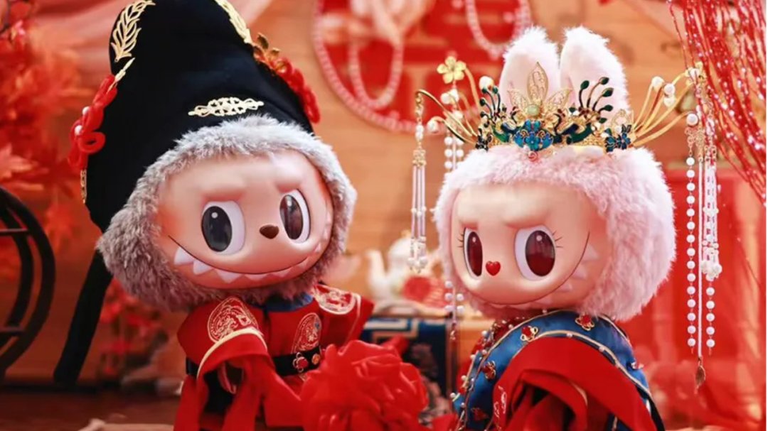 「就几块布」和1088元的娃娃婚纱:娃衣的钱,到底花在哪