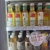 中药奶茶挤进医院、养生水摆上货架：入冬第一杯前，先看清瓶身三个数