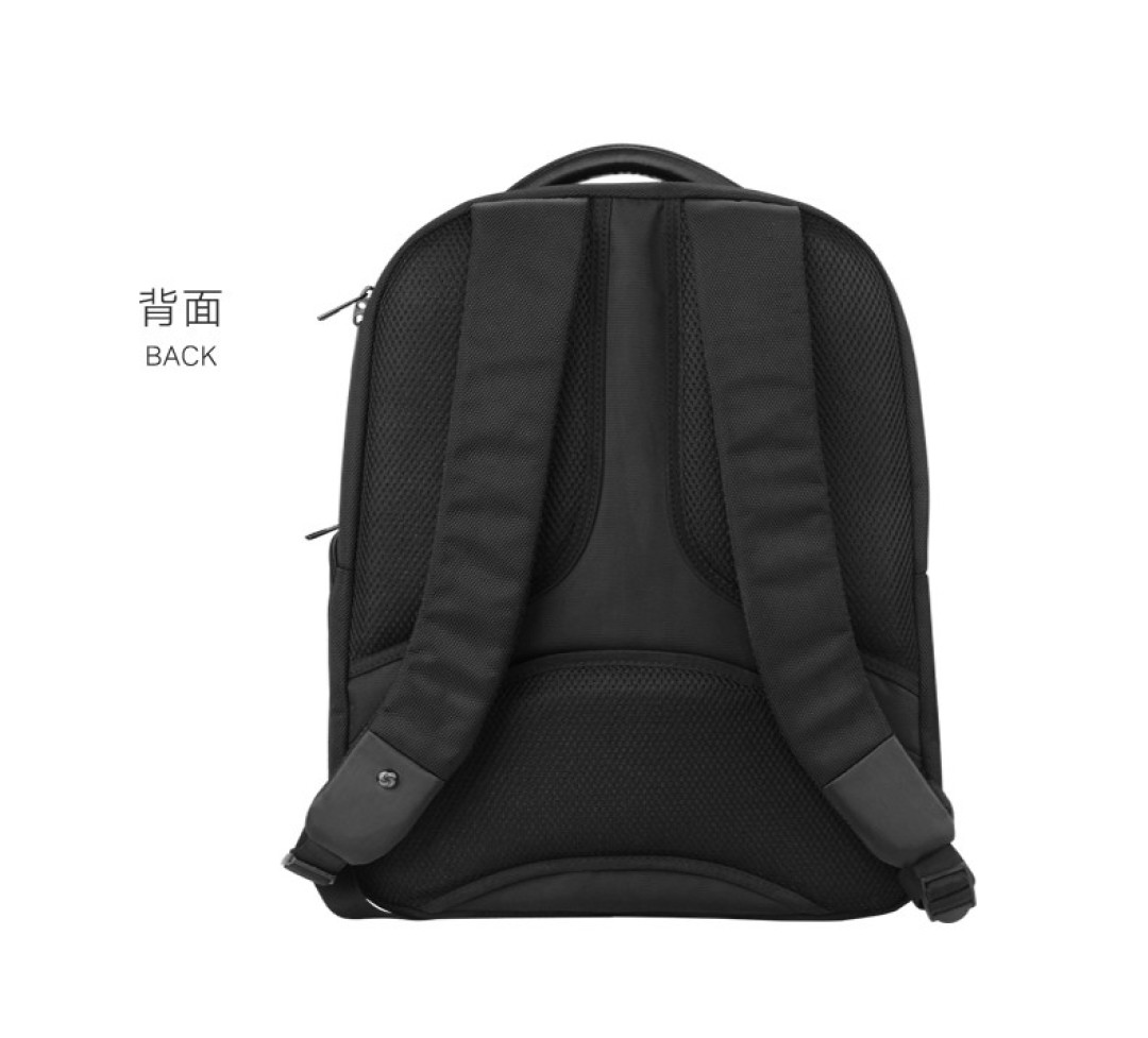 通勤包先看肩带,再看能装:包带一压,西装肩线就歪了
