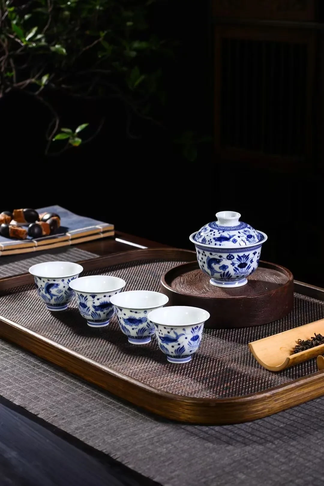 直播间888的"明代青花"和拍场千万差在哪：入门买瓷先算这三笔价