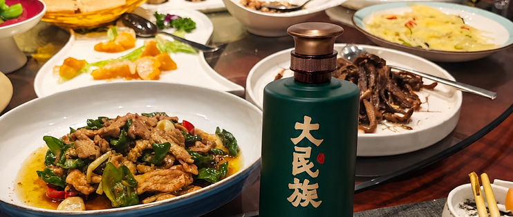 百元酱酒横向开箱，拆解 4 个参数，选出适合自己的口粮酒