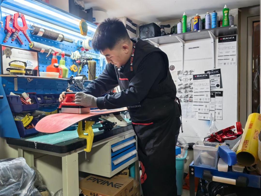 崇礼138元租一整套送到酒店:双11买滑雪装备,先算它要滑几天才回本