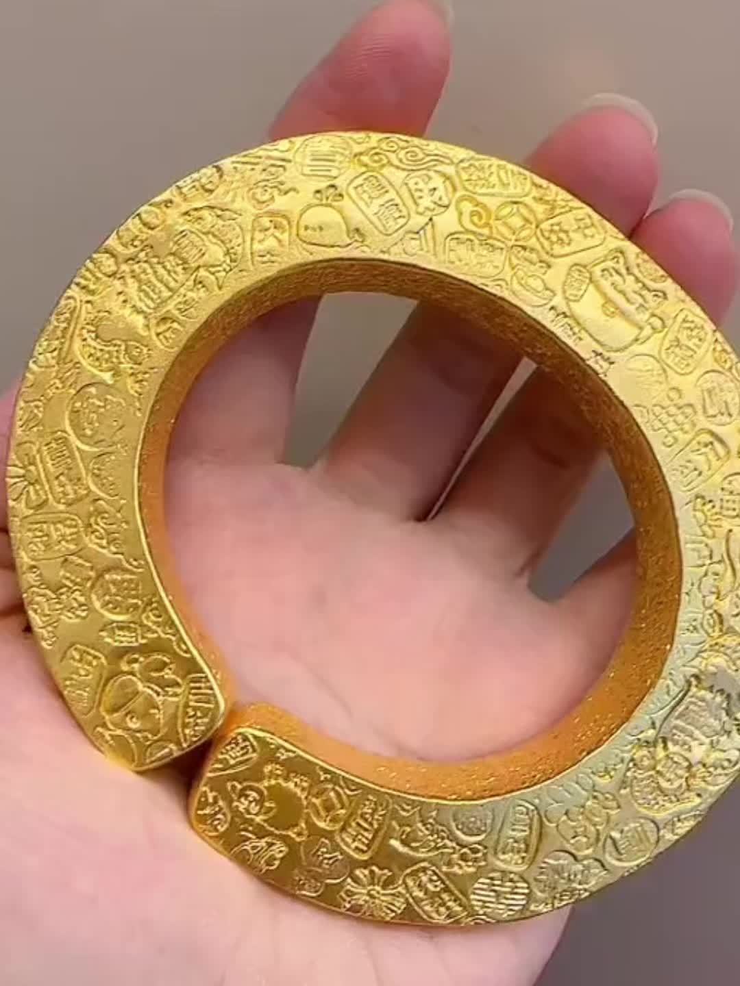 金饰克价跌近500，冲水贝之前，先把买金这笔账算清